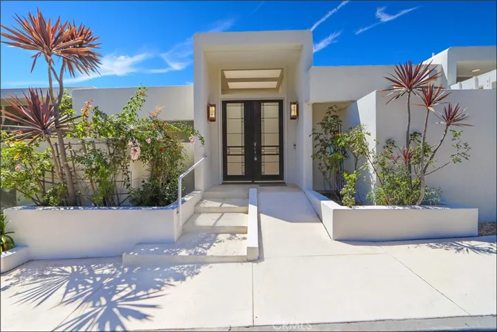 1284 Coronado Drive, Laguna Beach, California 92651
