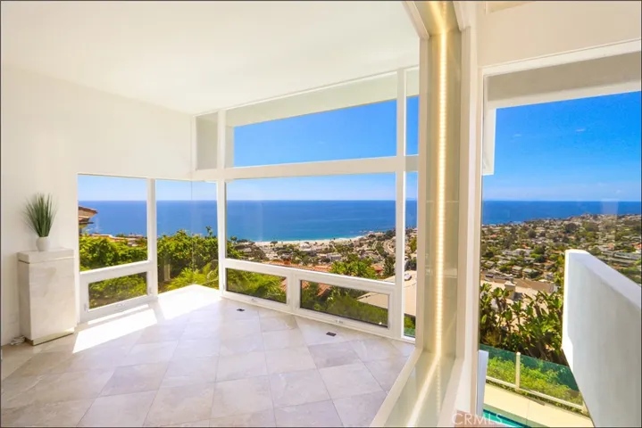 1284 Coronado Drive, Laguna Beach, California 92651