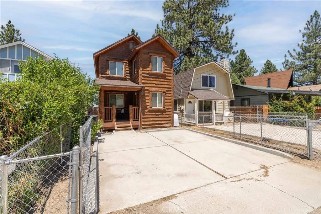 731 W Country Club, Big Bear City, California 92314 home-pic-4