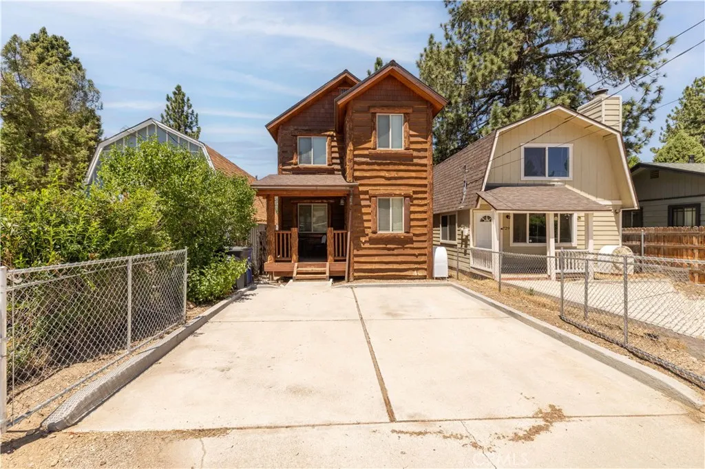 731 W Country Club, Big Bear City, California 92314 home-pic-5