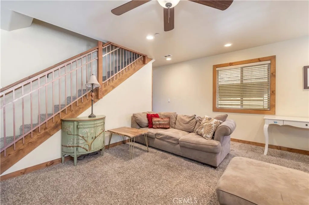 731 W Country Club, Big Bear City, California 92314 home-pic-8