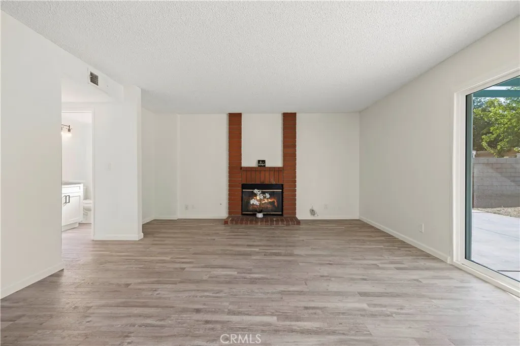 4554 Moonraker Road, Palmdale, California 93552 home-pic-25