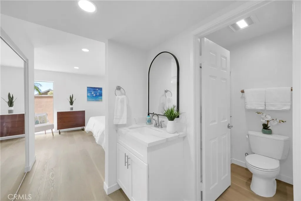 3845 Farquhar Ave 110, Los Alamitos, California 90720 home-pic-16