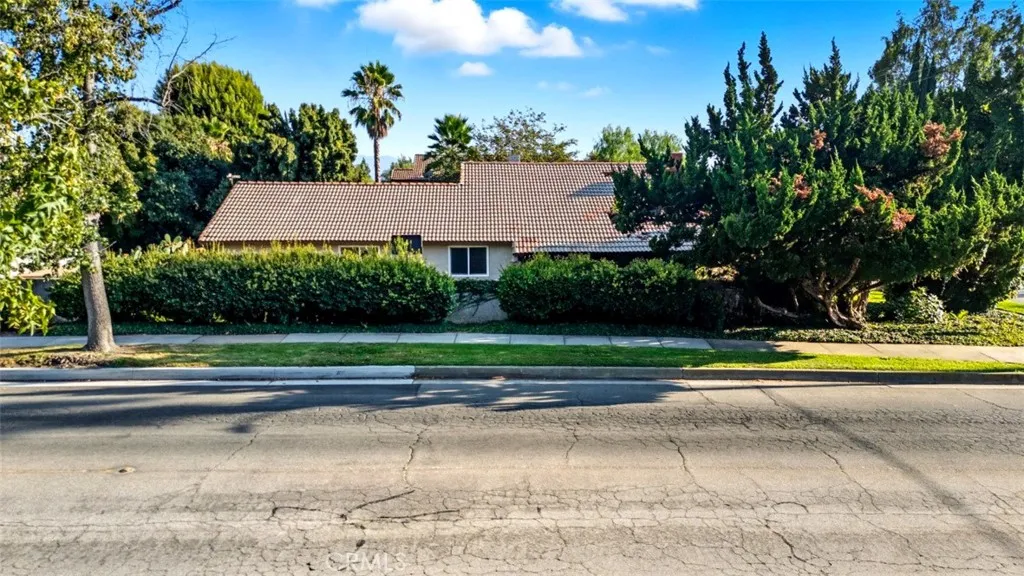 1798 Wilson Avenue, Upland, California 91784 home-pic-46