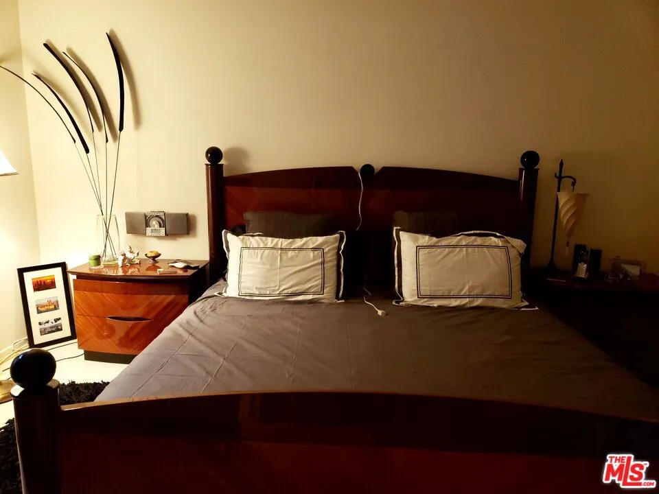 3500 W Manchester Boulevard 107, Inglewood, California 90305 home-pic-3