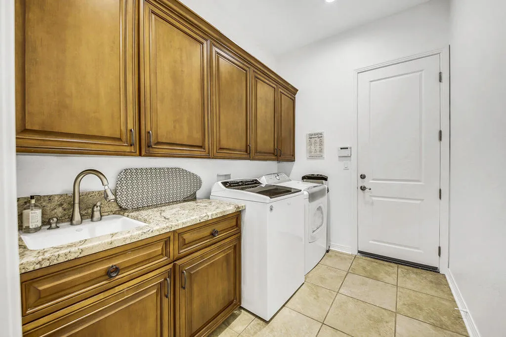 48749 Renewal Street, Indio, California 92201 home-pic-44