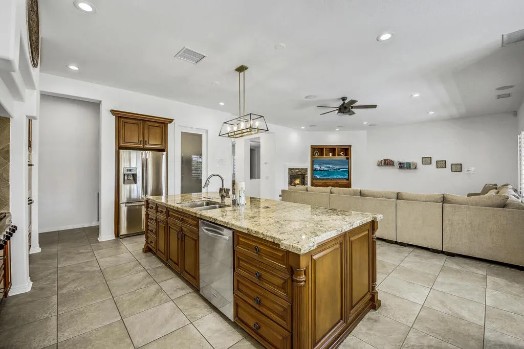 48749 Renewal Street, Indio, California 92201 home-pic-12