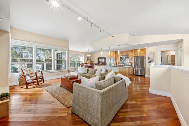 431 Canon Del Sol, Watsonville, California 95076