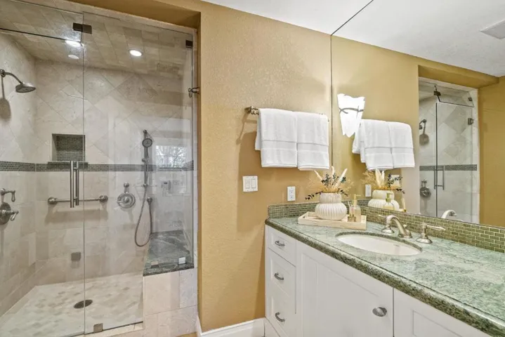 431 Canon Del Sol, Watsonville, California 95076