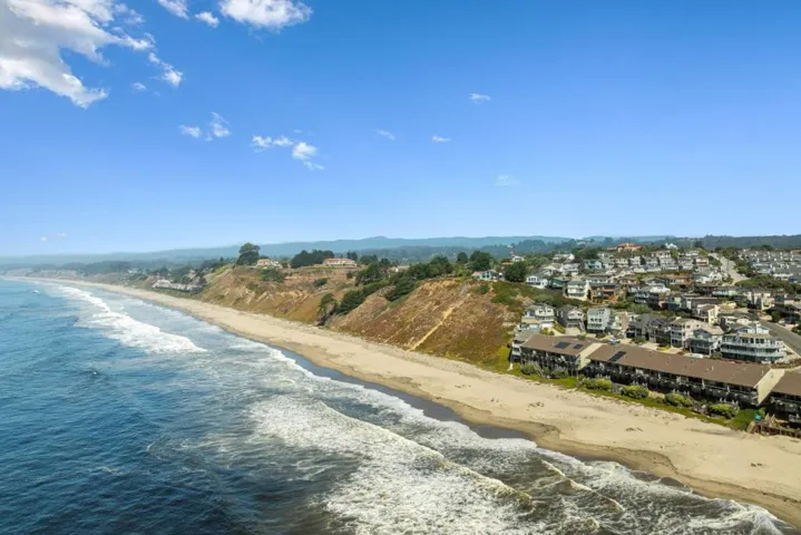 431 Canon Del Sol, Watsonville, California 95076