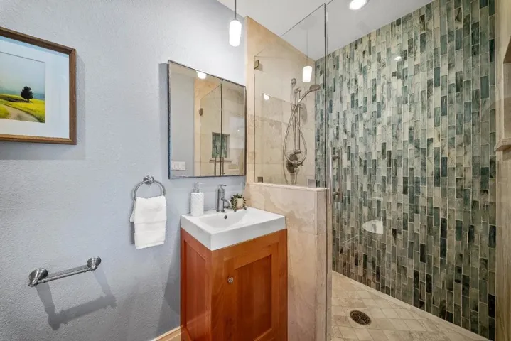 431 Canon Del Sol, Watsonville, California 95076