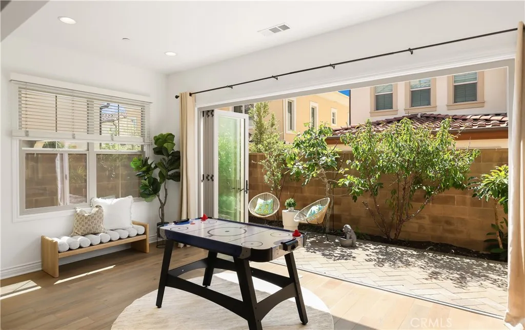 54 Hearst, Irvine, California 92620 home-pic-21