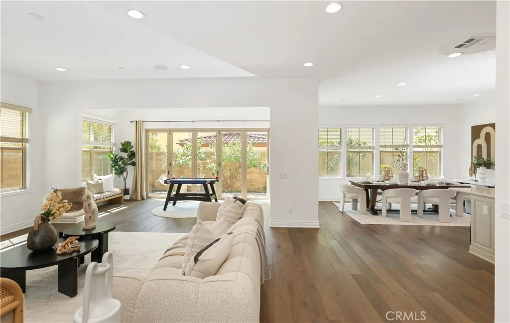 54 Hearst, Irvine, California 92620 home-pic-3