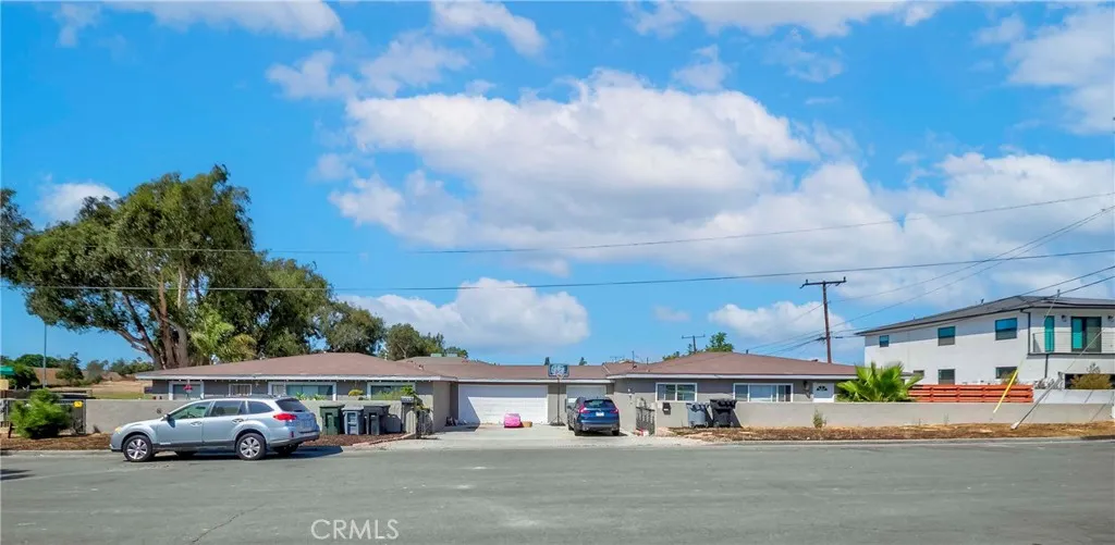 4549 W 186th Street, Torrance, California 90278, ,Residential Income,For Sale,186th,SB25216600