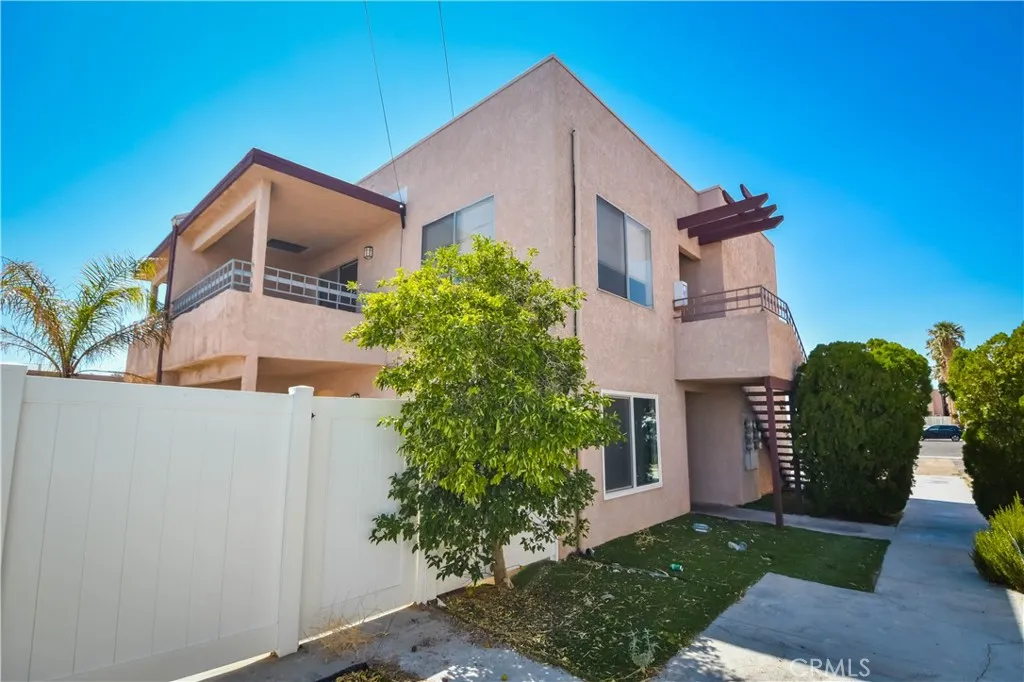 1061 May Lane, Barstow, California 92311 home-pic-17