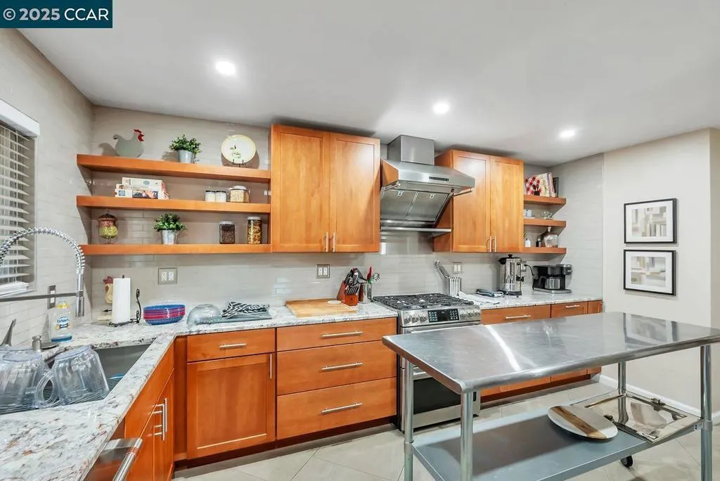 47 Miramonte Dr, Moraga, California 94556 home-pic-51