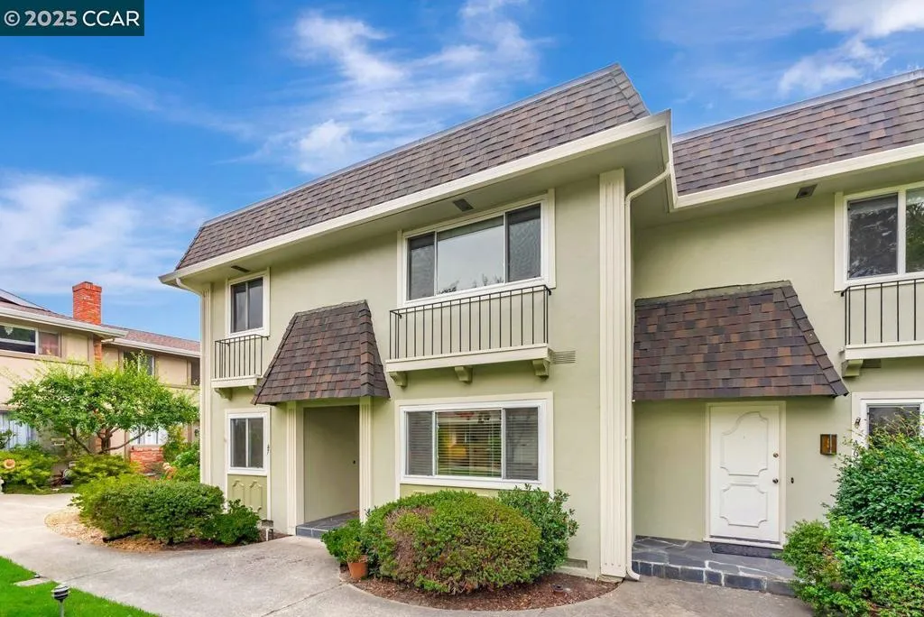 47 Miramonte Dr, Moraga, California 94556 home-pic-1