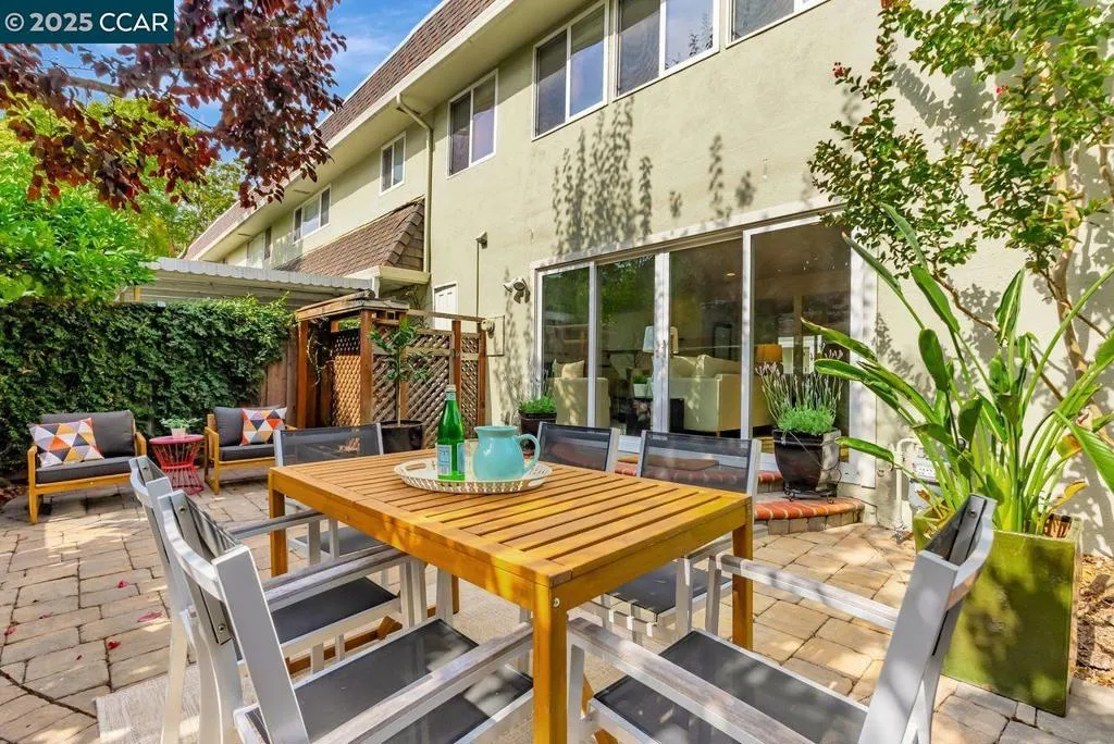 47 Miramonte Dr, Moraga, California 94556 home-pic-36