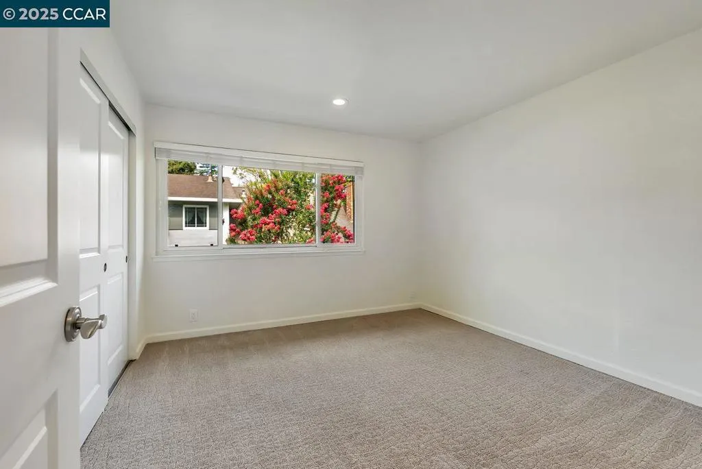 47 Miramonte Dr, Moraga, California 94556 home-pic-21
