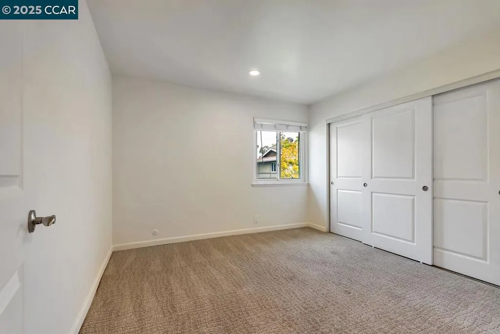 47 Miramonte Dr, Moraga, California 94556 home-pic-24