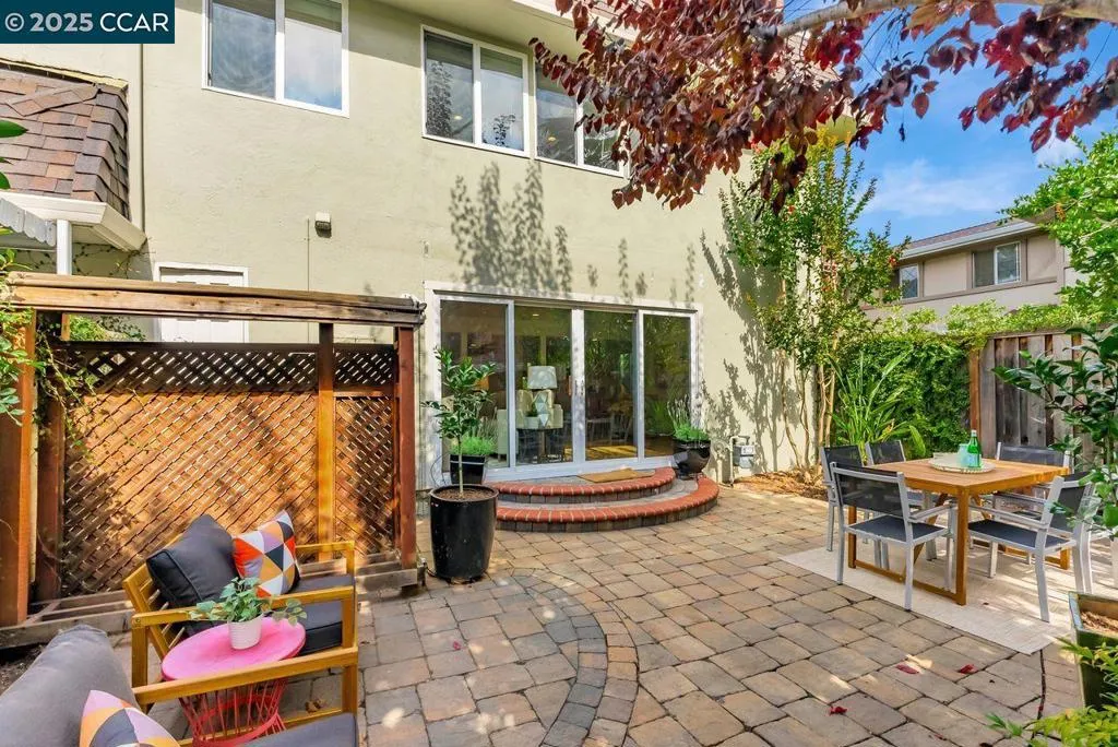 47 Miramonte Dr, Moraga, California 94556 home-pic-33