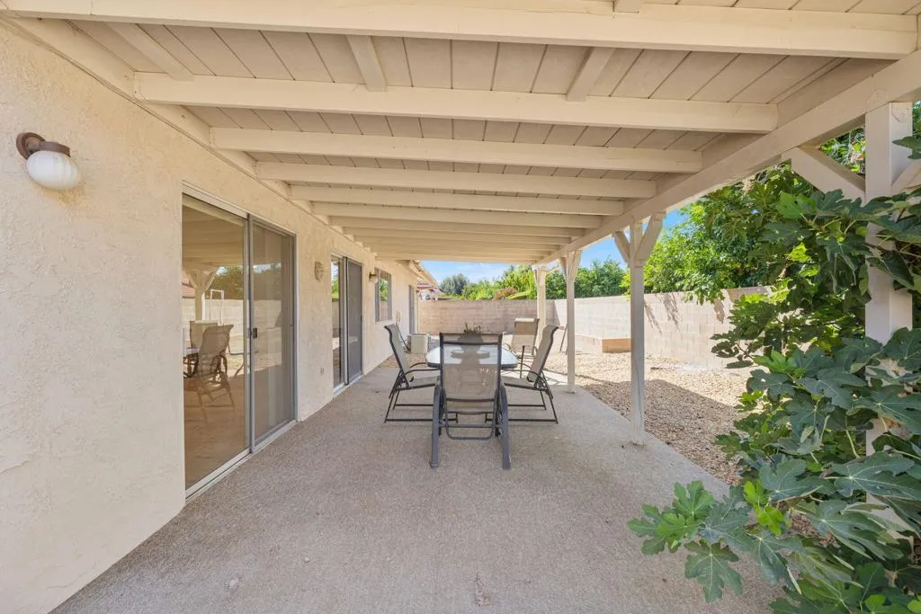 2050 Silver Oak Way, Hemet, California 92545 home-pic-28