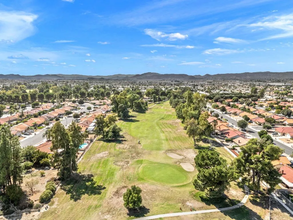 2050 Silver Oak Way, Hemet, California 92545 home-pic-38