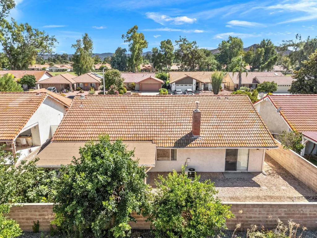 2050 Silver Oak Way, Hemet, California 92545 home-pic-35