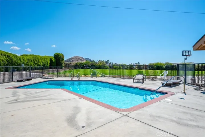 3500 Bullock Lane 16, San Luis Obispo, California 93401