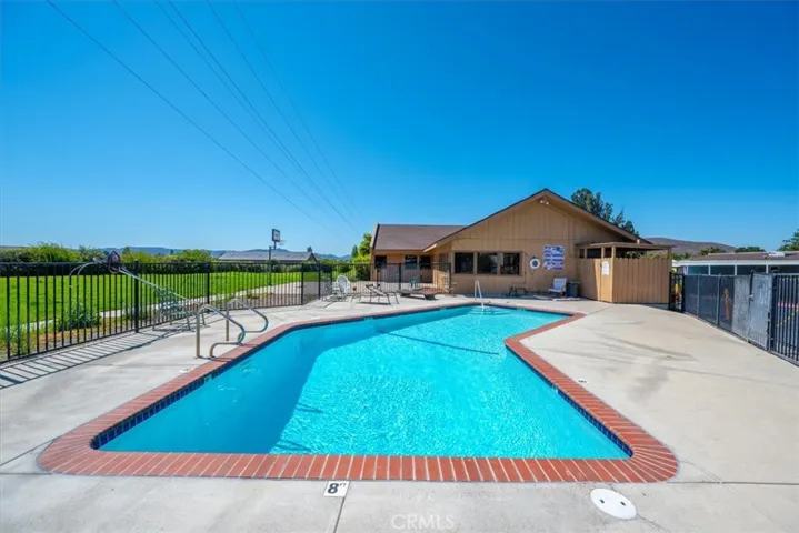 3500 Bullock Lane 16, San Luis Obispo, California 93401