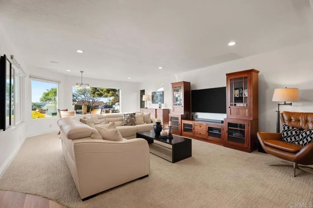 401 Santa Dominga, Solana Beach, California 92075 home-pic-15