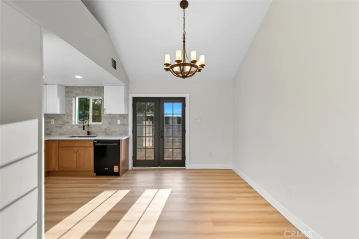11832 Valle Vista Road, Phelan, California 92371