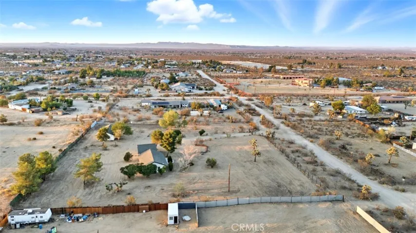 11832 Valle Vista Road, Phelan, California 92371