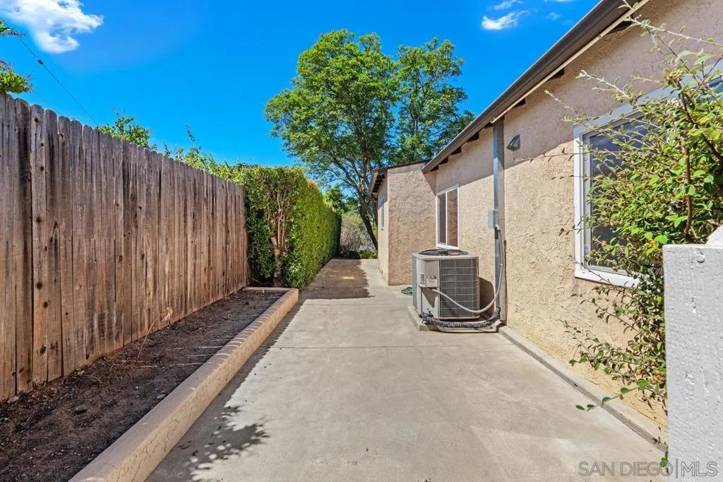 4744 Resmar Rd, La Mesa, California 91941 home-pic-10