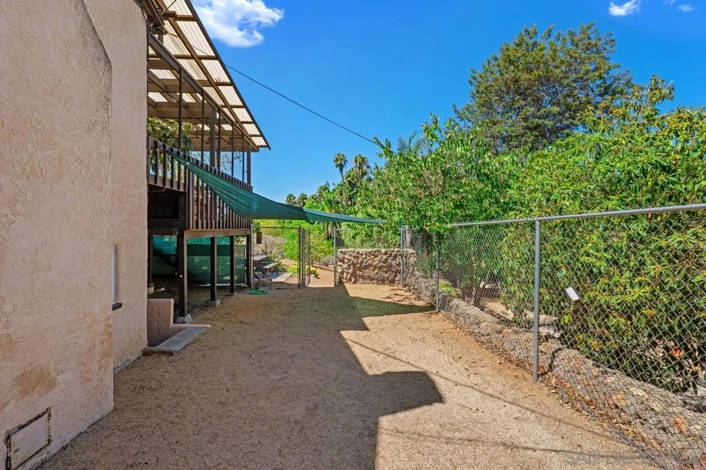 4744 Resmar Rd, La Mesa, California 91941 home-pic-45