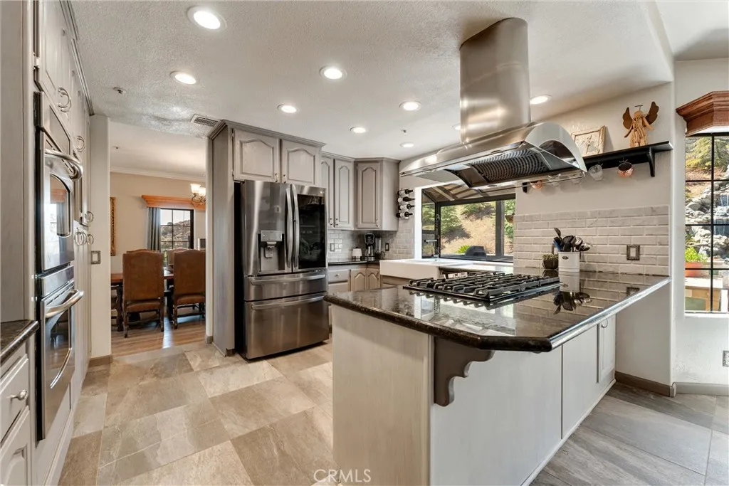 34625 Red Rover Mine Road, Acton, California 93510 home-pic-37