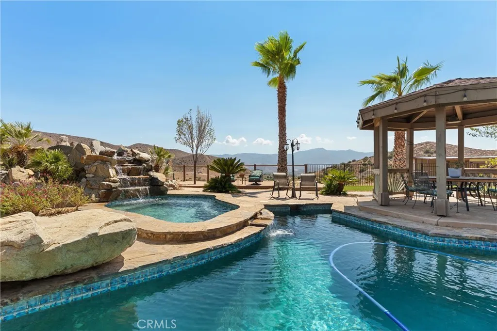 34625 Red Rover Mine Road, Acton, California 93510 home-pic-10