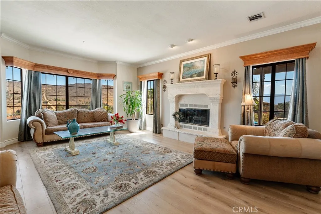 34625 Red Rover Mine Road, Acton, California 93510 home-pic-27
