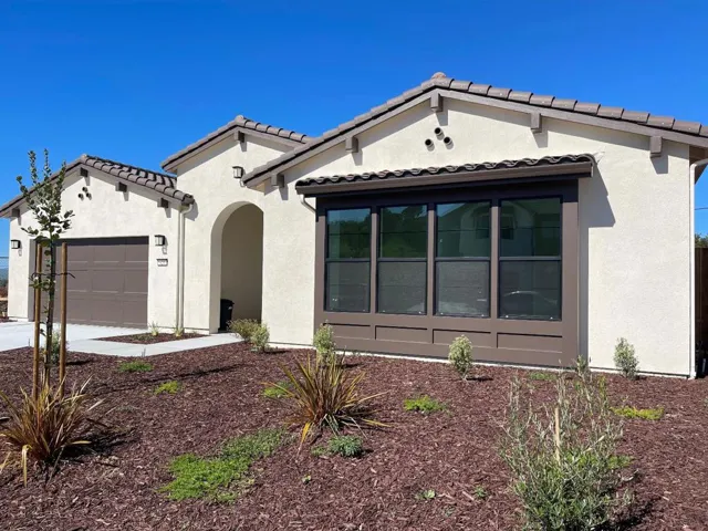420 Maria 37, Hollister, California 95023