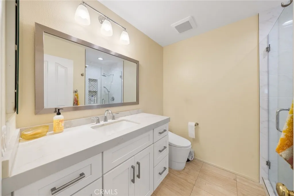 19803 Moon Shadow Cir, Walnut, California 91789 home-pic-26