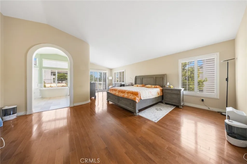 19803 Moon Shadow Cir, Walnut, California 91789 home-pic-16