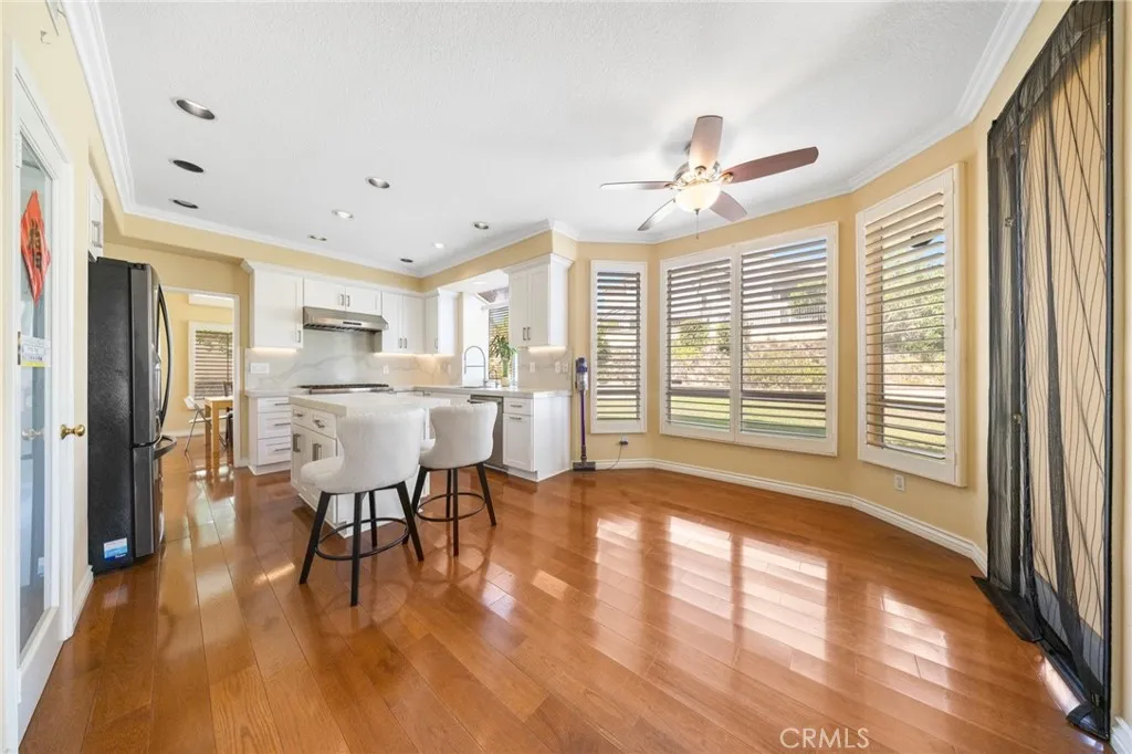 19803 Moon Shadow Cir, Walnut, California 91789 home-pic-10