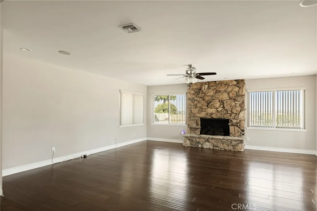 1285 Cahuilla, Colton, California 92324 home-pic-10