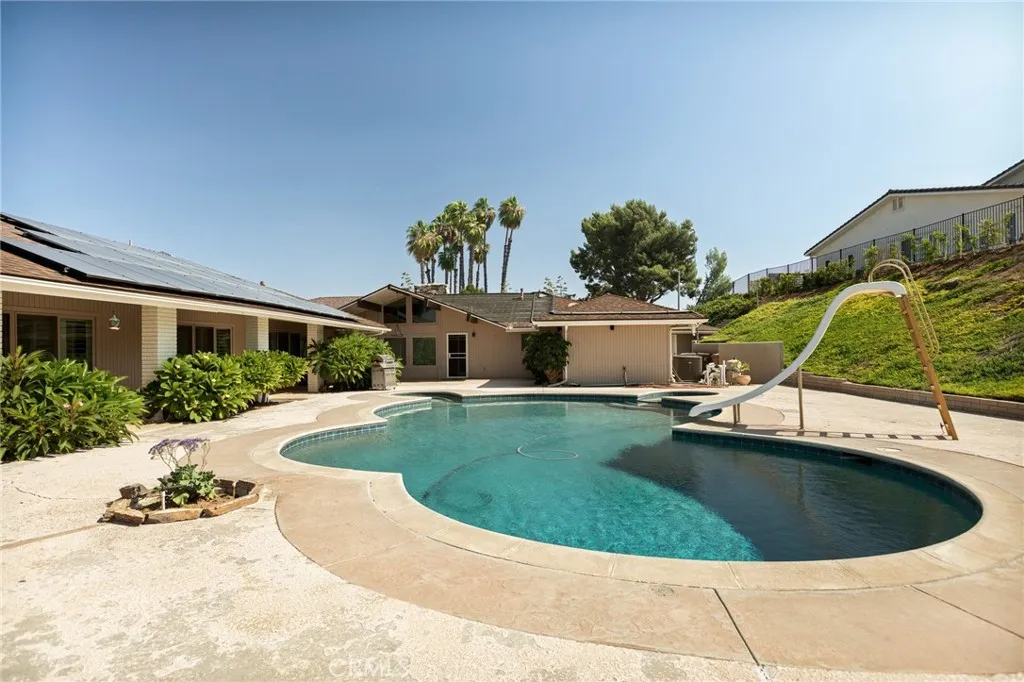 1285 Cahuilla, Colton, California 92324 home-pic-46