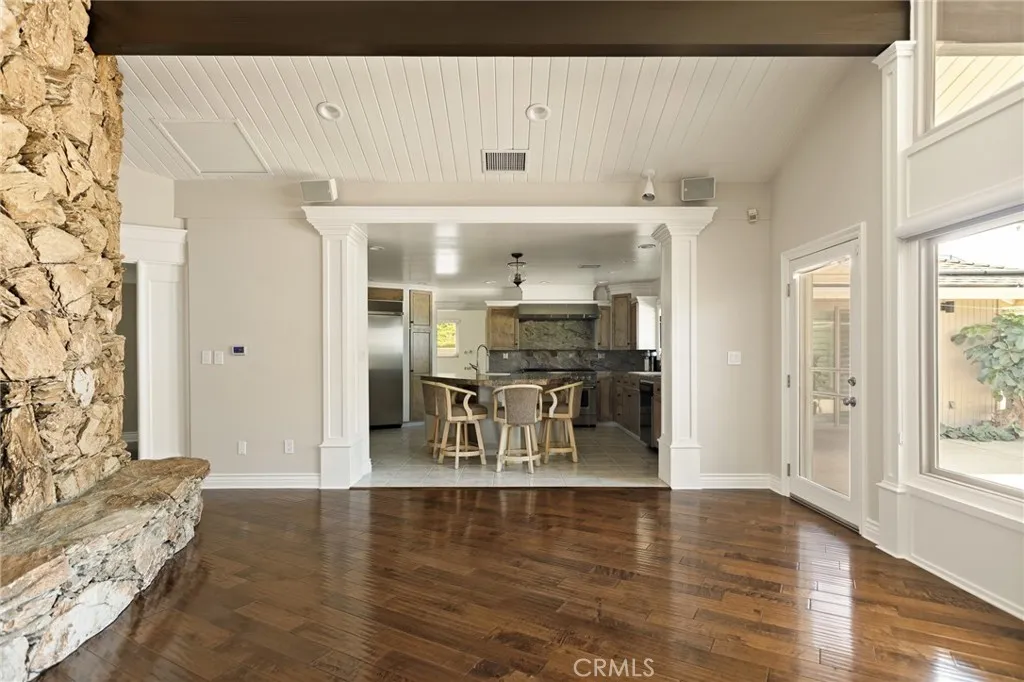 1285 Cahuilla, Colton, California 92324 home-pic-17