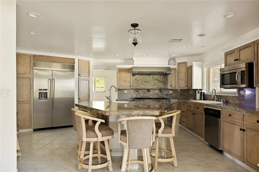 1285 Cahuilla, Colton, California 92324 home-pic-20