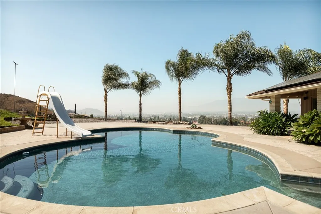 1285 Cahuilla, Colton, California 92324 home-pic-49