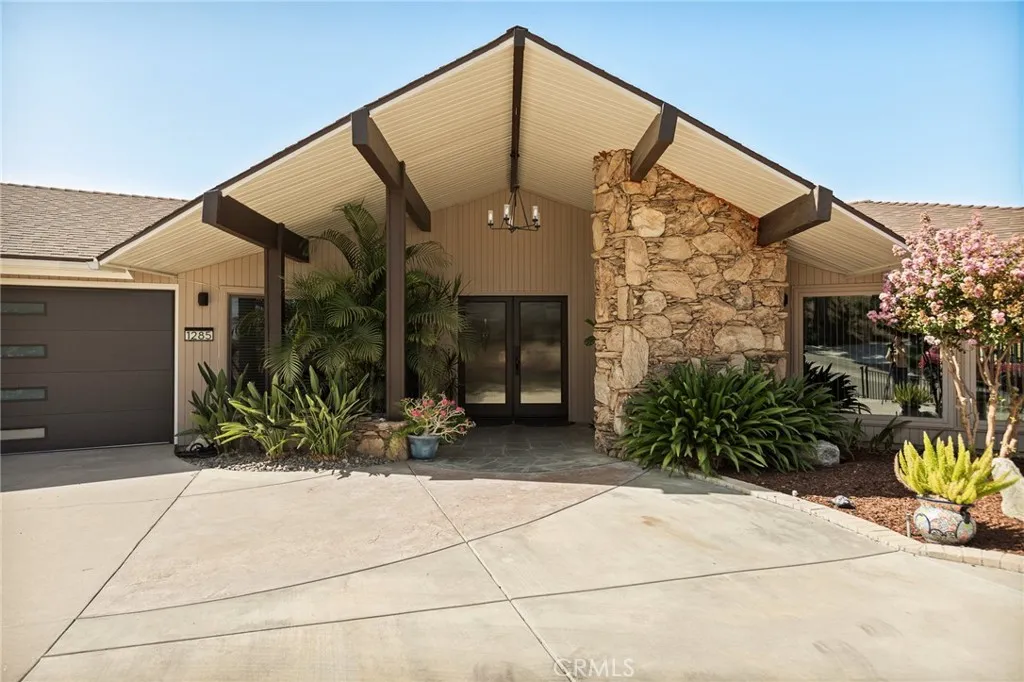 1285 Cahuilla, Colton, California 92324 home-pic-6