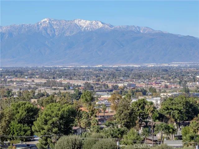1285 Cahuilla, Colton, California 92324