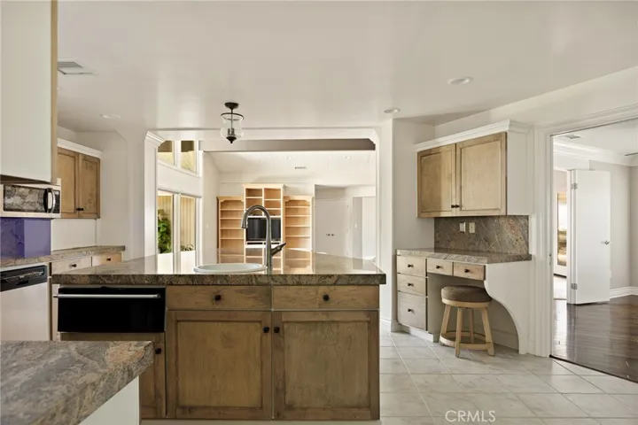 1285 Cahuilla, Colton, California 92324